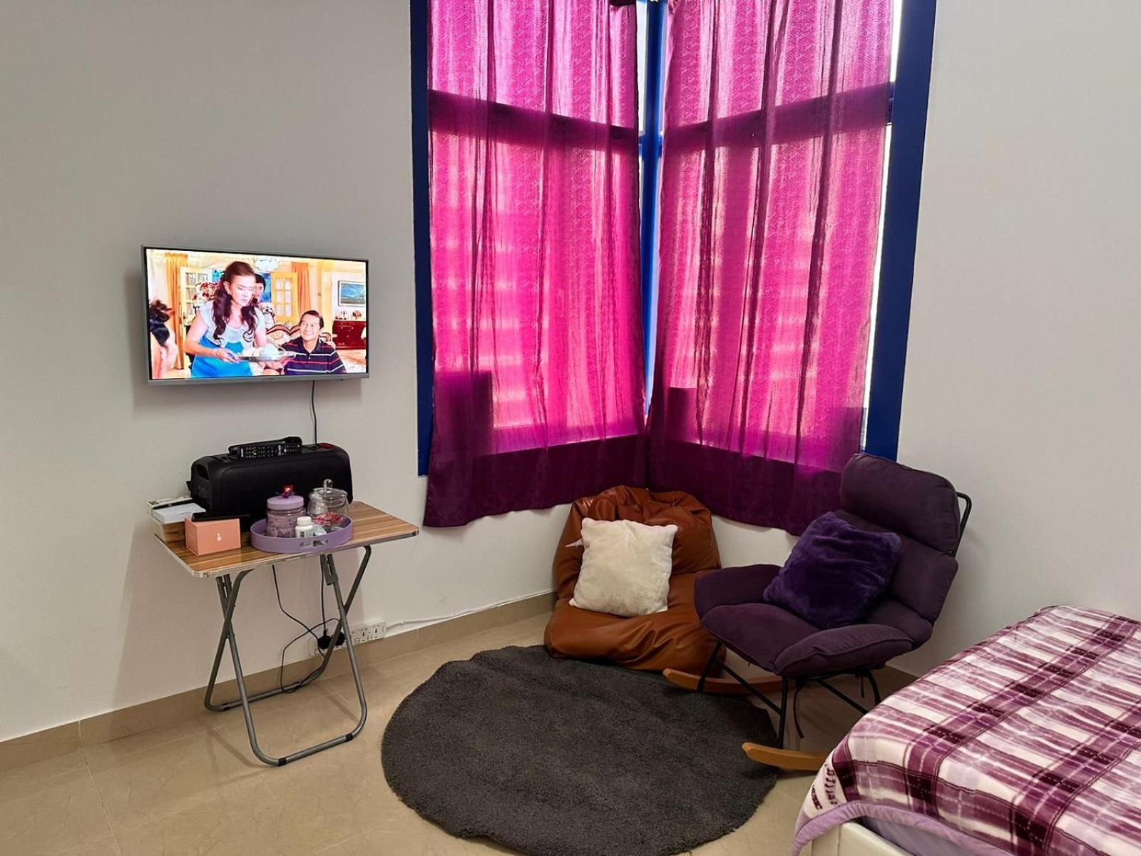 The Purple Place Lägenhet Abu Dhabi Exteriör bild